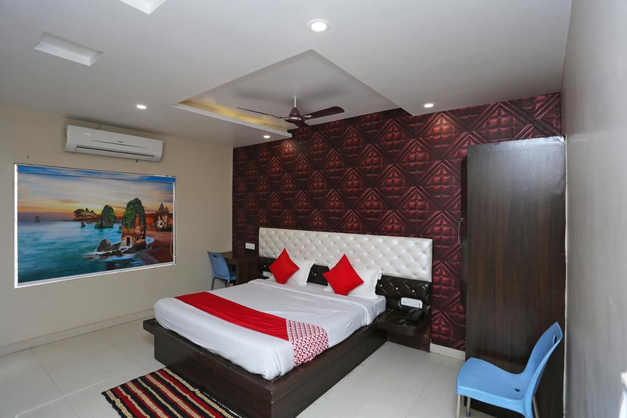 Oyo Flagship 43897 Redstone Hotel Gwalior Ngoại thất bức ảnh
