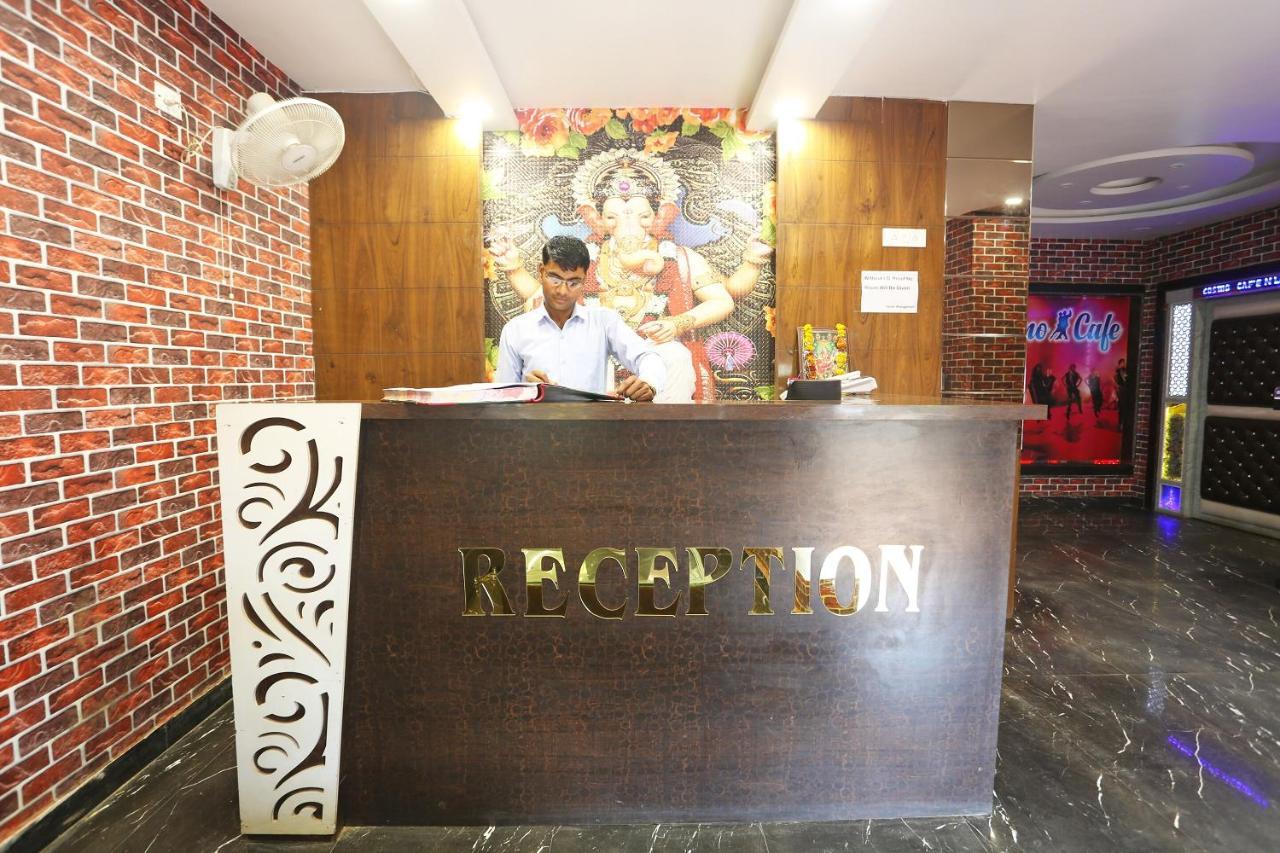 Oyo Flagship 43897 Redstone Hotel Gwalior Ngoại thất bức ảnh