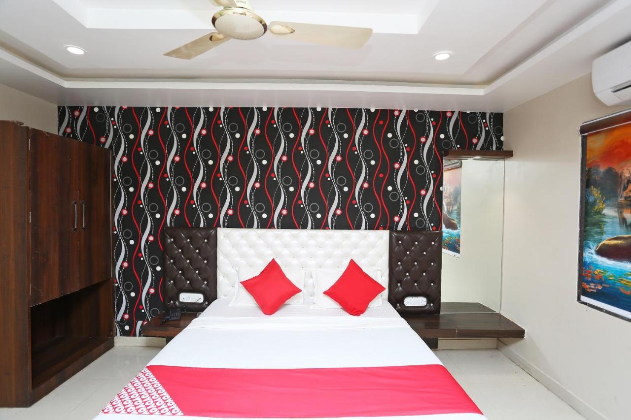 Oyo Flagship 43897 Redstone Hotel Gwalior Ngoại thất bức ảnh